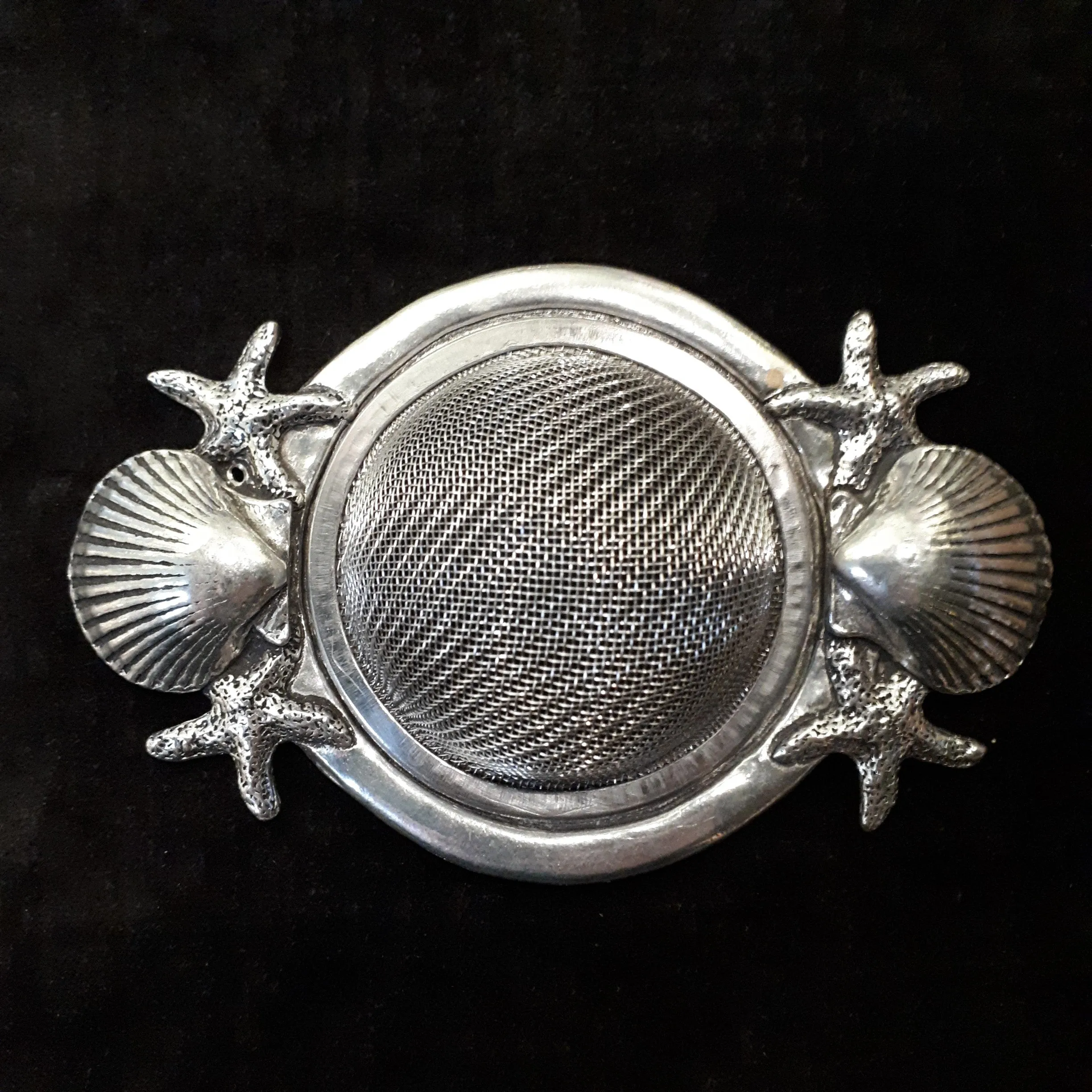 Basic Spirit - Pewter Tea Strainers