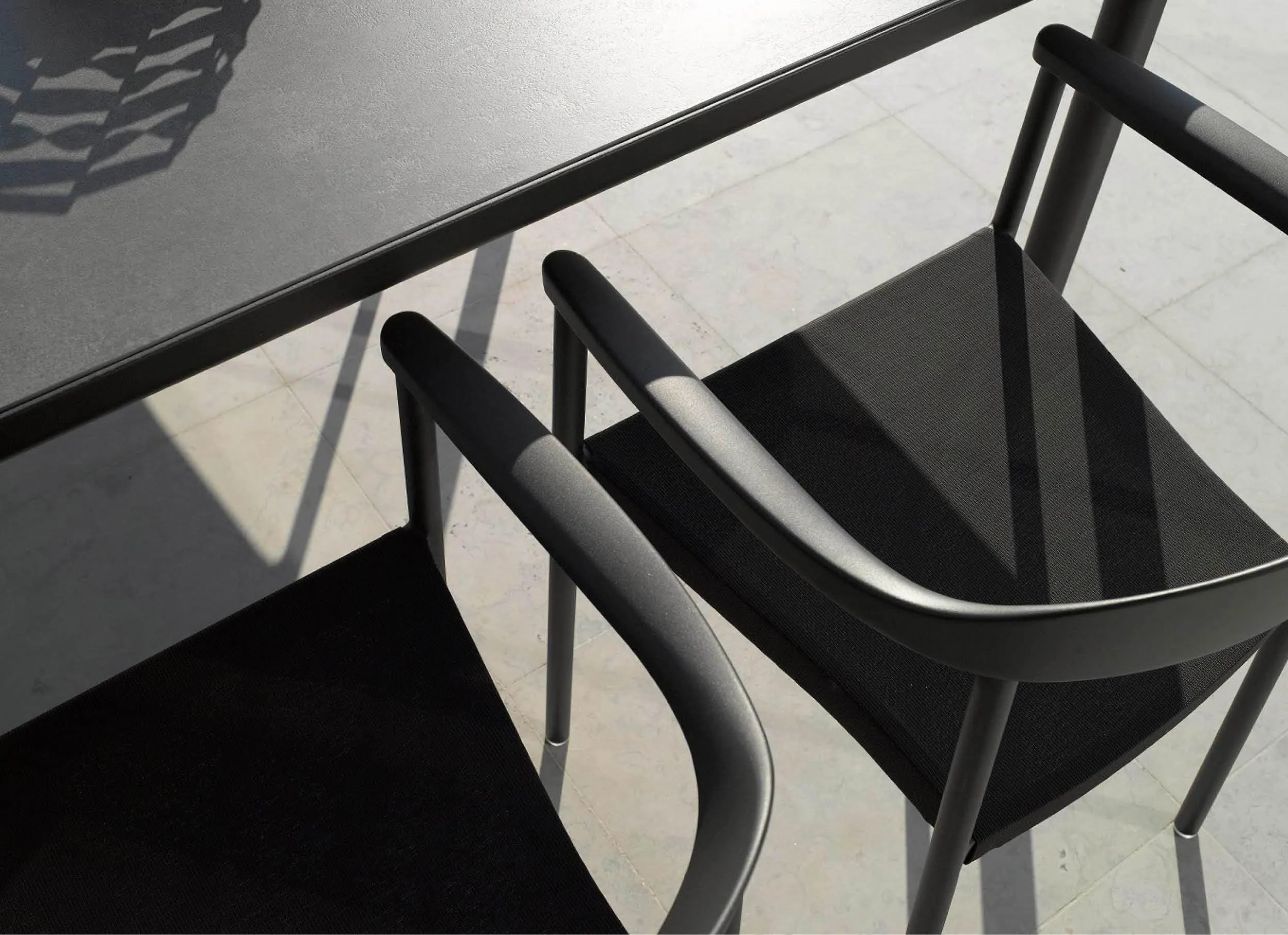 Illum Armchair