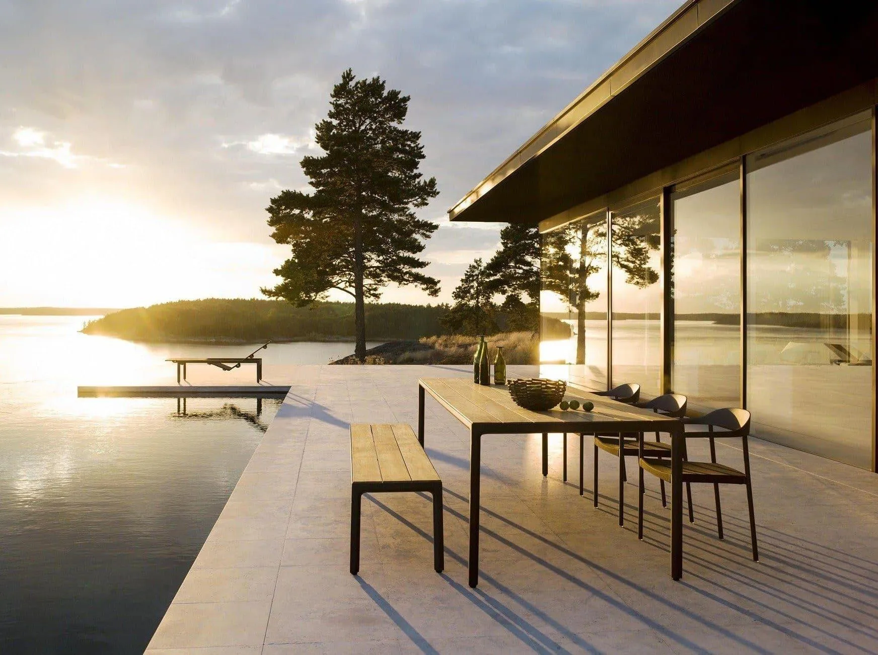 Illum Armchair