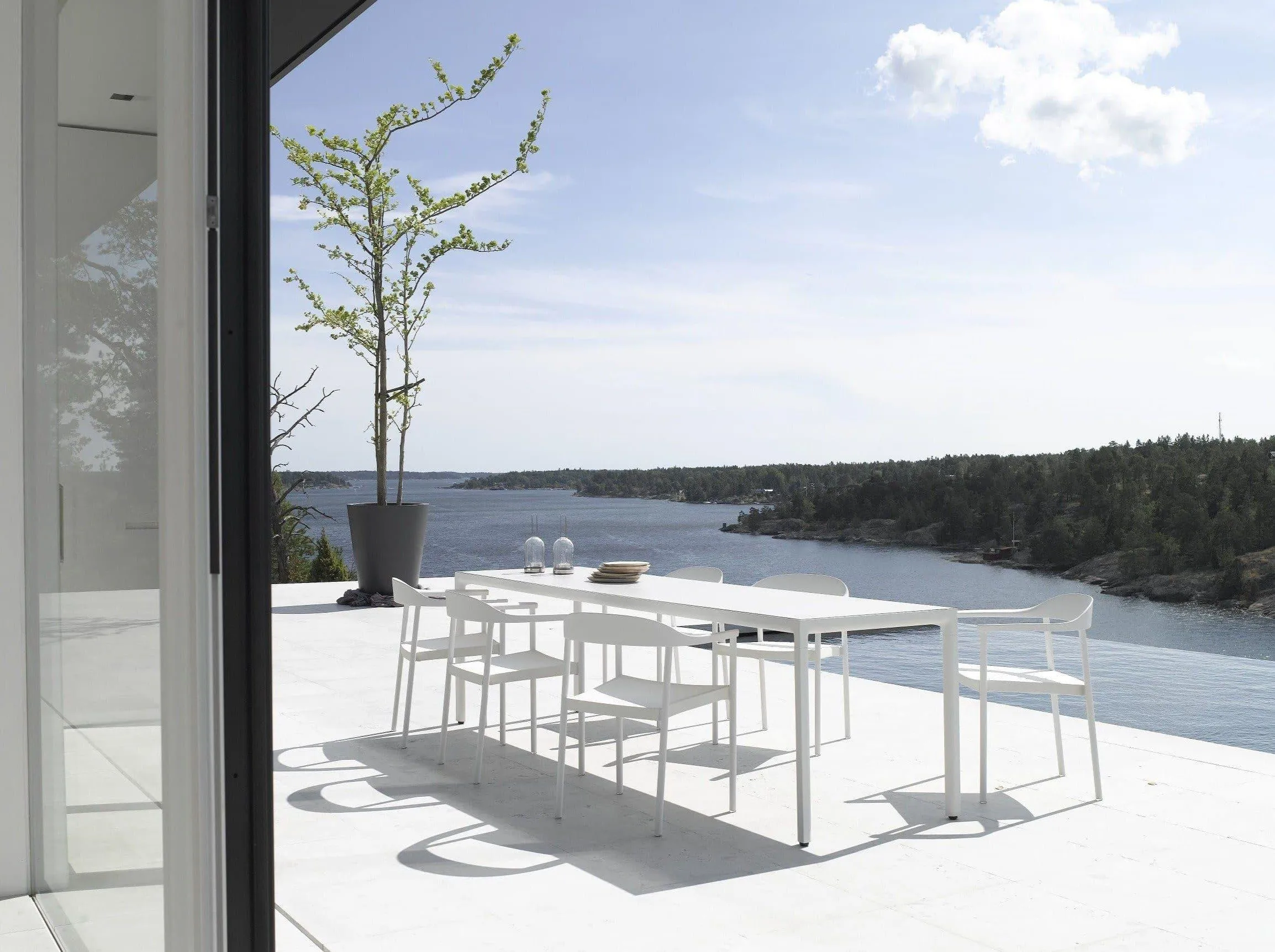 Illum Armchair
