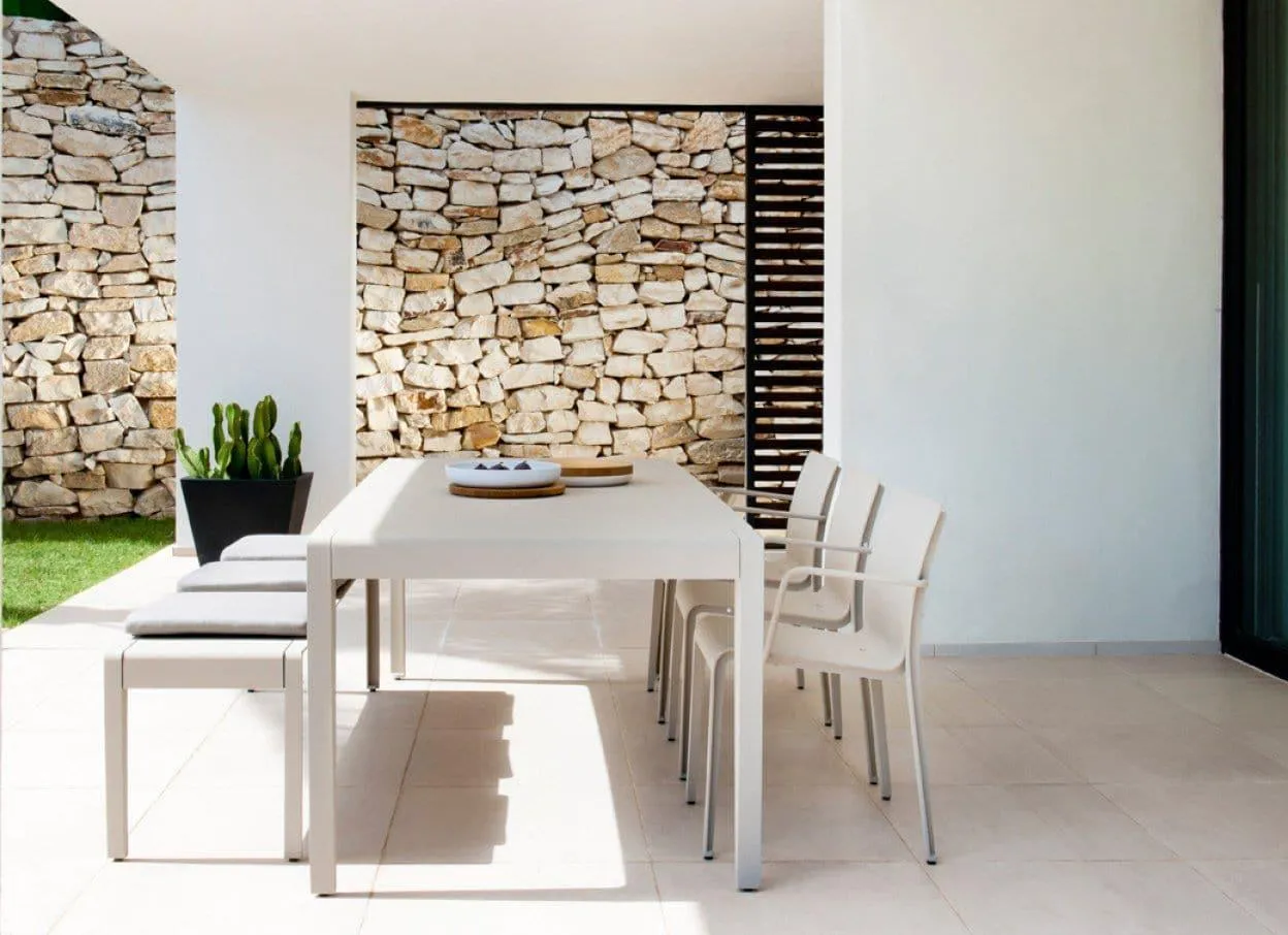 Mirthe Bench