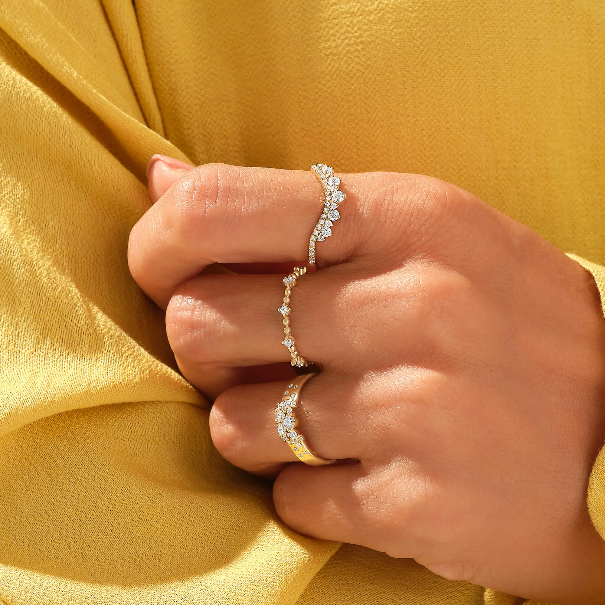Premium Diamond Cluster Band Ring in Gold