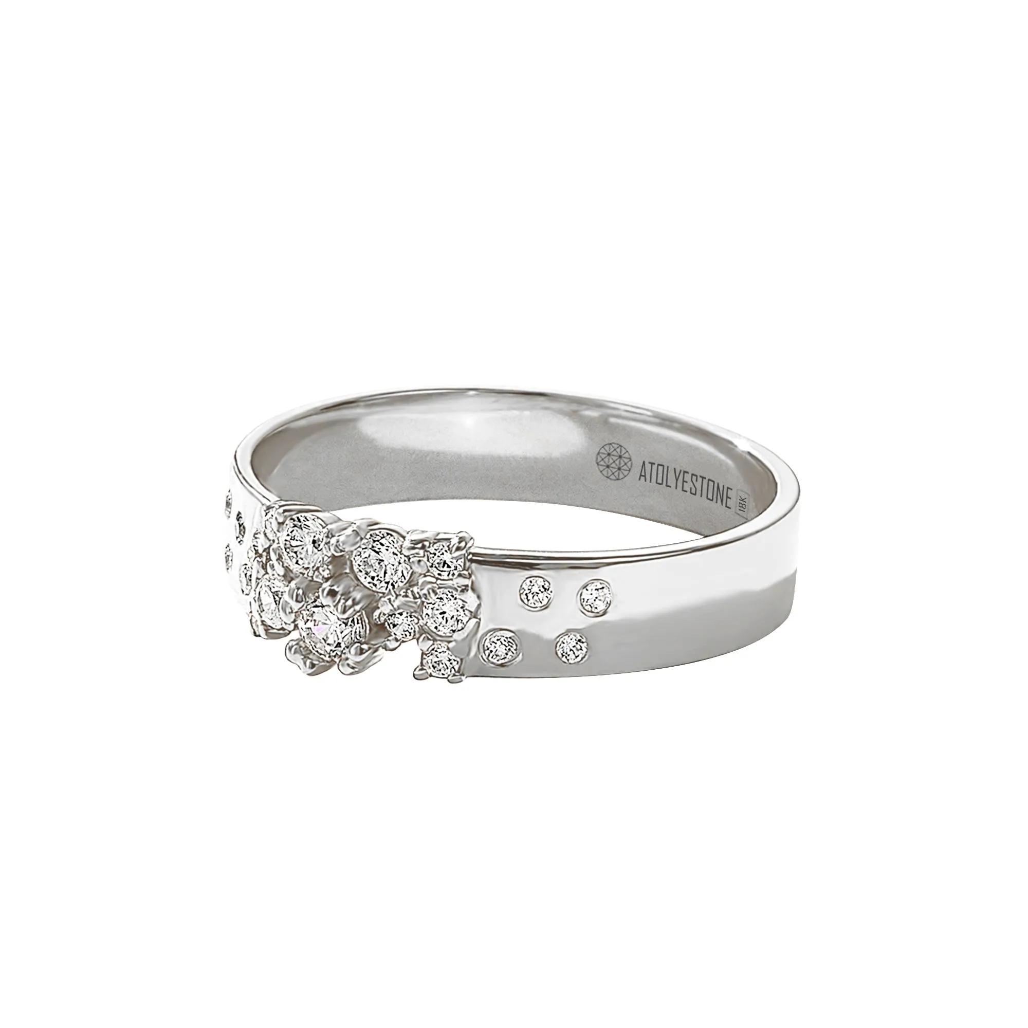Premium Diamond Cluster Band Ring in Gold