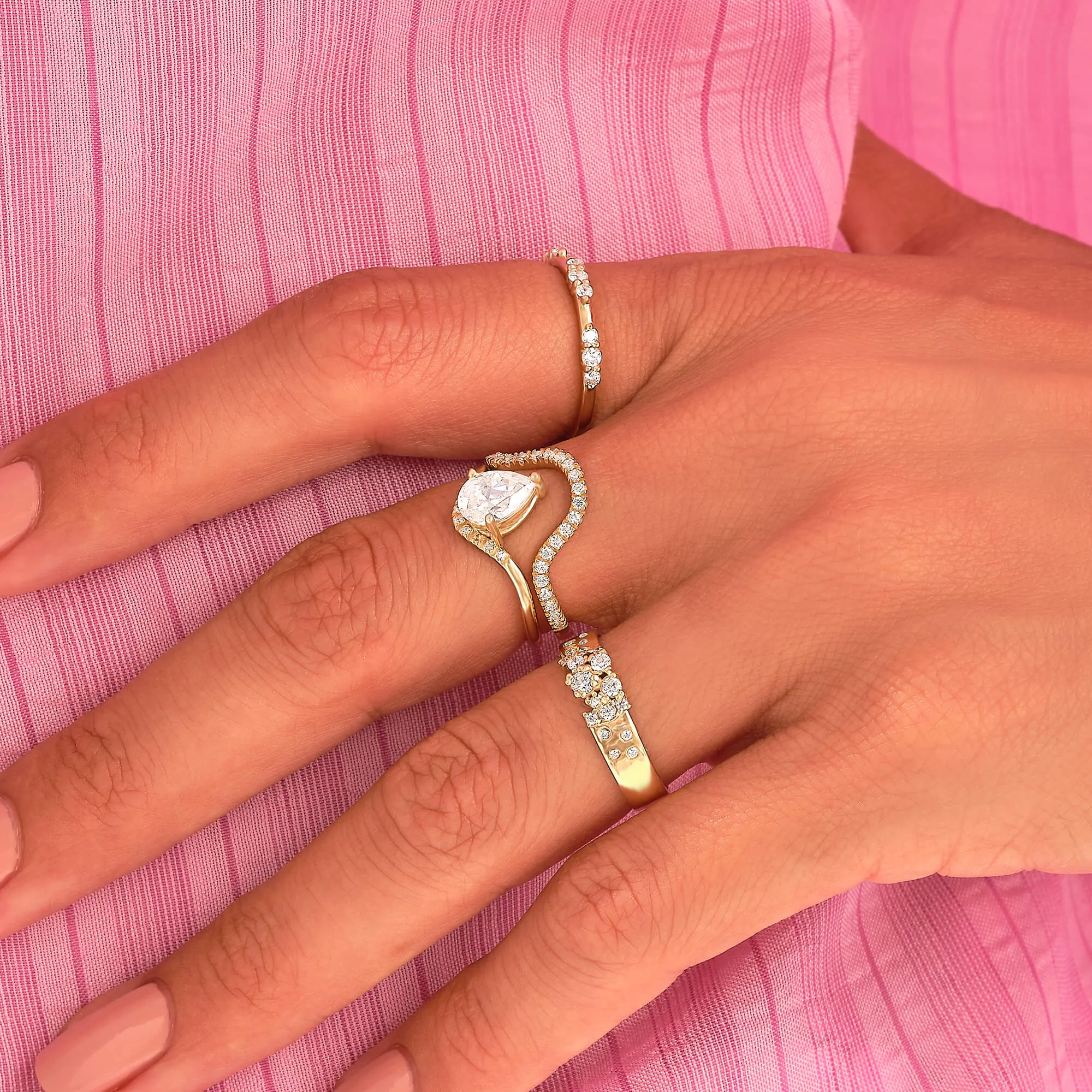 Premium Diamond Cluster Band Ring in Gold