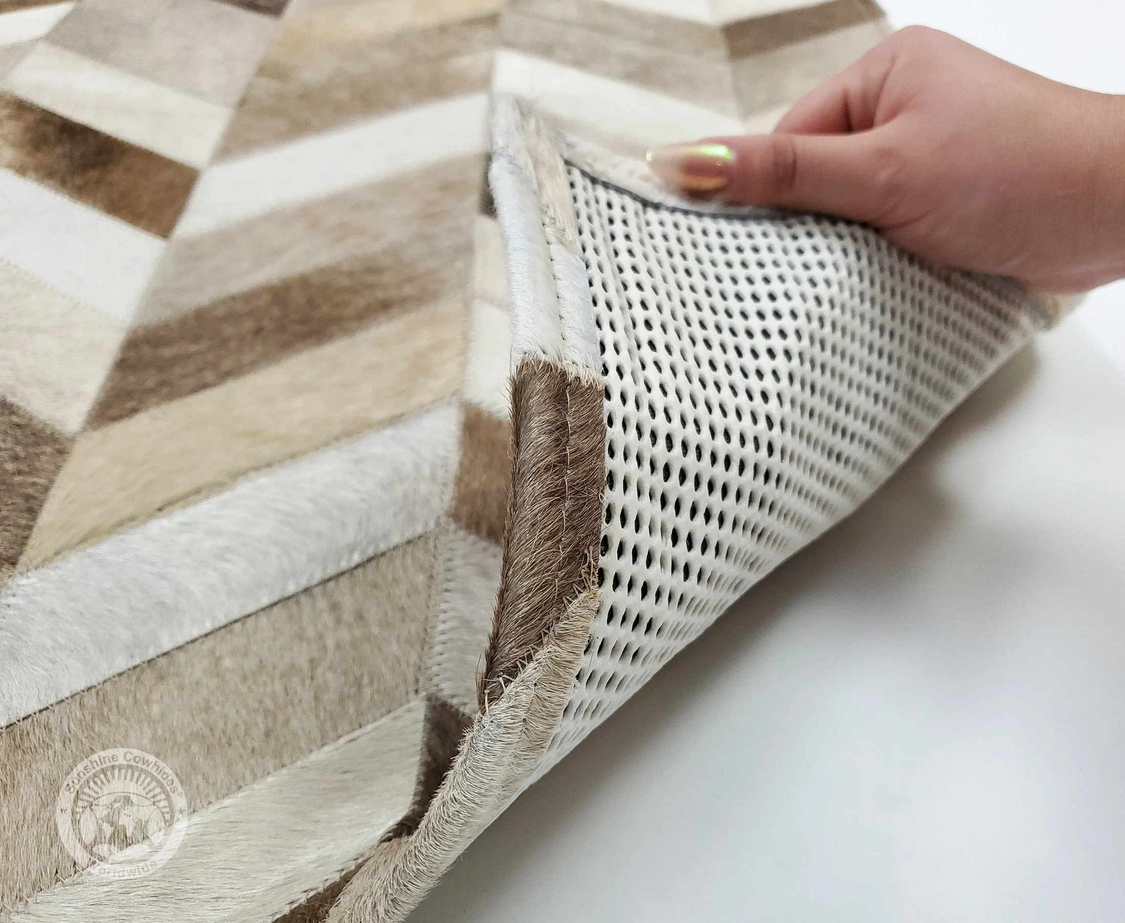 Taupe/Champagne - Designer Rug - Runner - Chevron