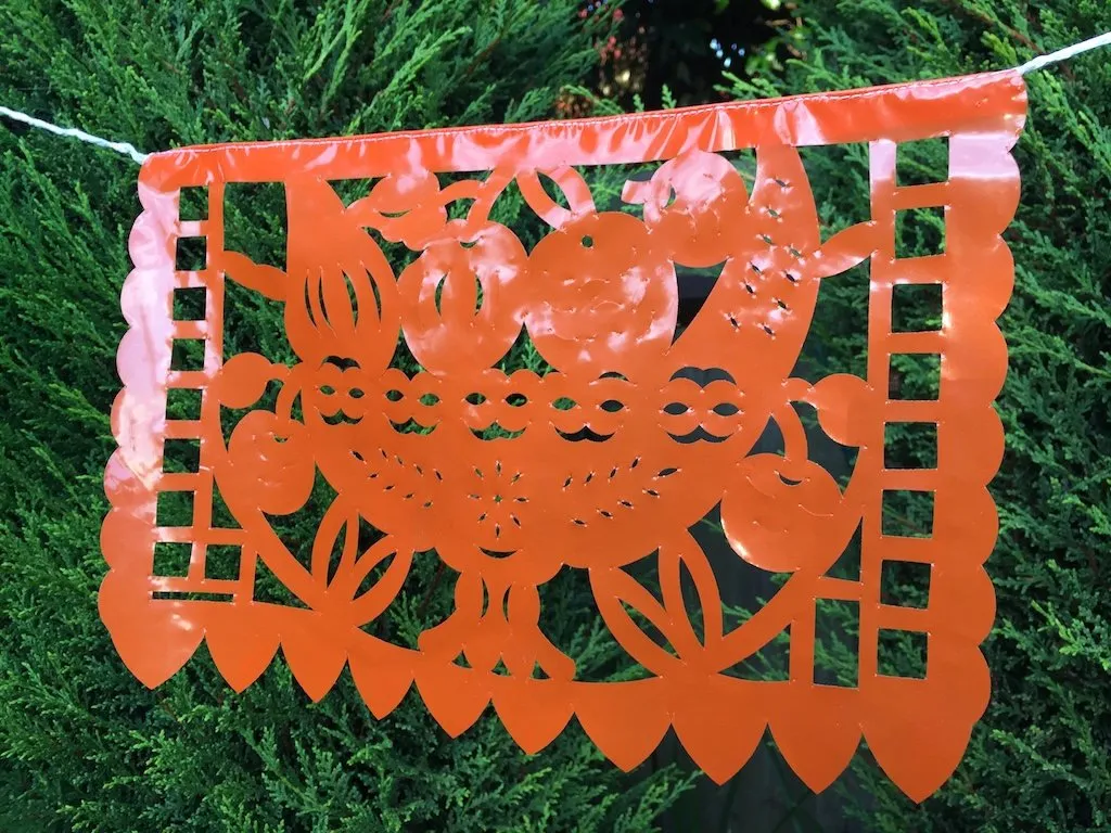 Waterproof Outdoor Bunting Party Decorations For Birthdays or Any Occasion | 5m 16ft Plastic Banner with 12 Medium Flags
